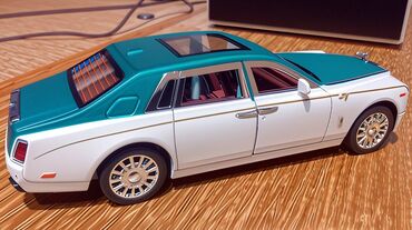 Autići: Nov metalni model automobila Rols Rojs Fantom. Pale mu se prednja i — 7