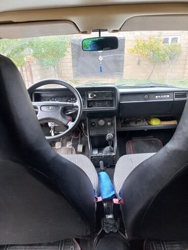 купить яхту в баку: Maşın 07 injektr ili 2007, most,karopka,mator əla vəzyətdə,qabağ sağ