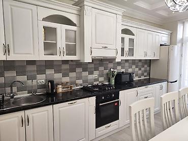 Долгосрочная аренда комнат: 90 м², С мебелью — 10