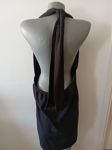 dva srca slike: Crna elegantna mini haljina na vezivanje iza vrata (halter model) - — 3