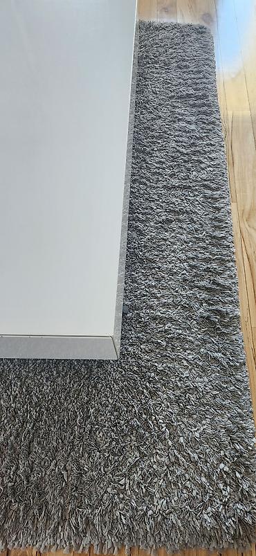 za kucu: Sivi tepih „shaggy“ visokog pufa, jedan veci dimenzije 200x300cm — 7