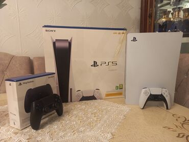 sony televizorlari: Playstation 5 825gb yaddaş, üstündə 2 orijinal djostik verilir,heç bir