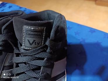 Кроссовки и спортивная обувь: Обувь размер 41-42 — 2