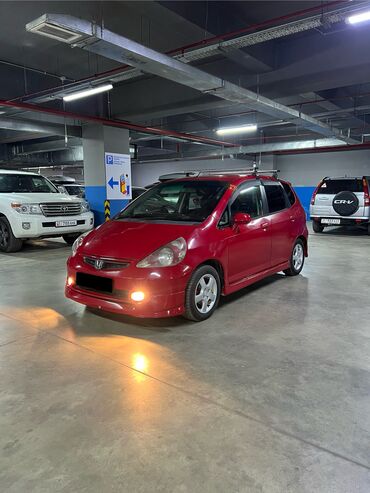 Honda: Honda Fit: 2002 г., 1.3 л, Вариатор, Бензин, Хэтчбэк at lalafo.kg — 3 Honda: Honda Fit: 2002 г., 1.3 л, Вариатор, Бензин, Хэтчбэк — 3