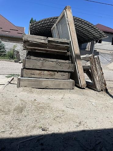 bbs 4 100: Старые деревянные оконные рамы с остеклением и без Описание: - Набор — 1