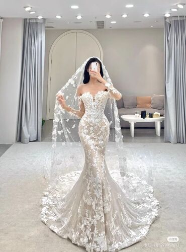 Свадебные платья: Wedding Clothe, S (EU 36), С корсетом, С фатой, Со шлейфом, Русалка, Кружево, Стразы, Жемчуг, Б/у