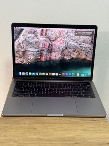 купить макбук про 2019: Ноутбук, Apple, 8 ГБ ОЗУ, Intel Core i5, 13.3 ", Б/у, Для несложных задач, память SSD
