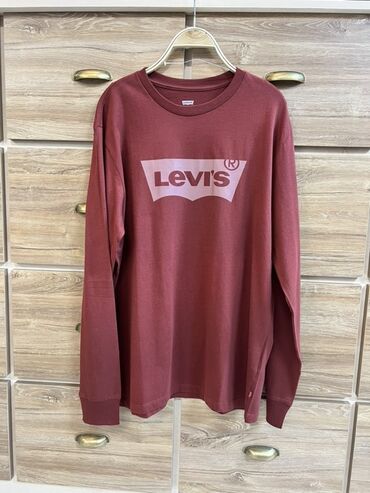 женская шелковые рубашка: Лонгслив Levi’s с фирменным логотипом 100 % оригинал! - Модель