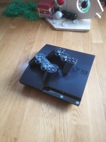 PS3 (Sony PlayStation 3): Prodajem PS3  SLIM čipovan  najnovijim softverom