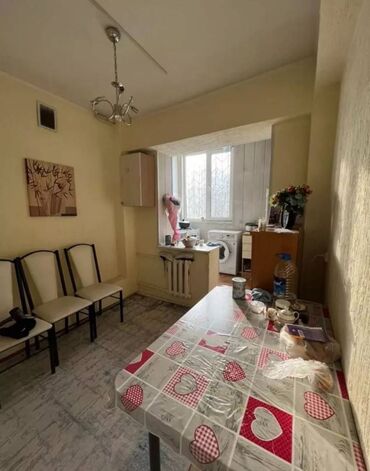 киевская логвиненко: 1 комната, 40 м², Индивидуалка, 2 этаж