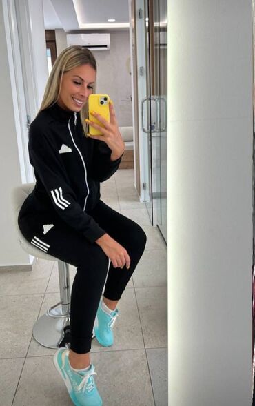 adidas trenerke veliki brojevi: Adidas ženska trenerka Novo Scuba Veličine s m l xl 2xl Za vei