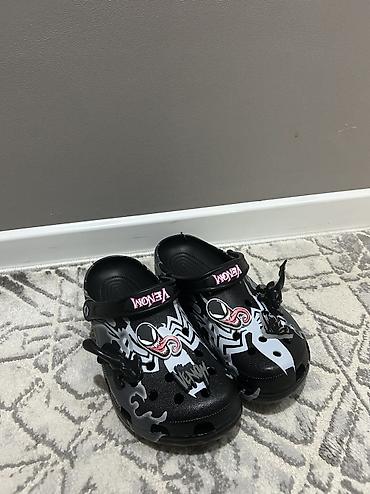 crocs original: Мужские сандалии, 39, 40, Crocs, Новый, цвет - Черный, Самовывоз, Бесплатная доставка — 1