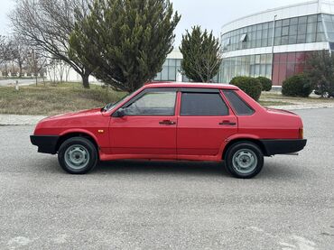 VAZ (LADA): VAZ 21099 sedan - Kuzov: 4 qapılı sedan, qırmızı rəng, qara bamper və — 8