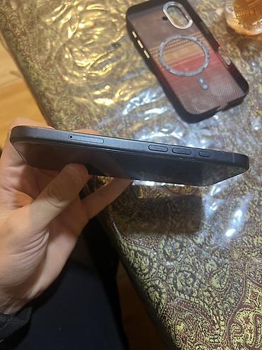 apple macbook: IPhone 16, 256 GB, Qara, Face ID — 4