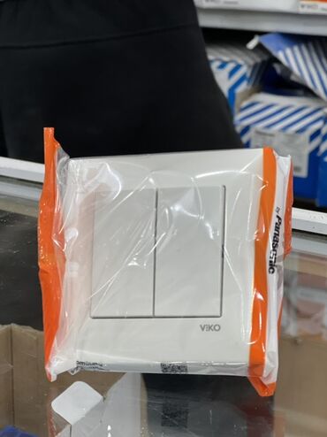 меняю на 07: Двухклавишный выключатель VIKO by Panasonic - Тип: механический