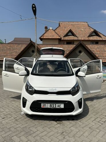 машине арзан: Белый пятидверный хэтчбек Kia Morning, идеально подходящий для