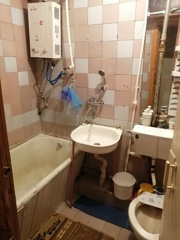 Otaqların uzunmüddətli kirayəsi: Kirayə üçün geniş bir otaq təqdim olunur. maqamayev tam usdora — 5