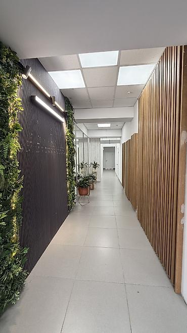 аренда мест бишкек: Аренда офисов, 30 м², В бизнес центре, 1 линия — 4