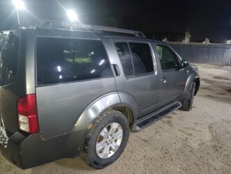 Nissan: Nissan Pathfinder: 2005 г., 4 л, Типтроник, Газ, Внедорожник — 2