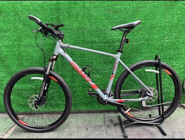 рама велосипед: Giant atx 830, колеса 27.5 27 скоростей, размер рамы Л shimano
