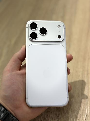 IPhone 17 Pro Max, Б/у, 1 ТБ, Серебристый, Коробка, 92 %