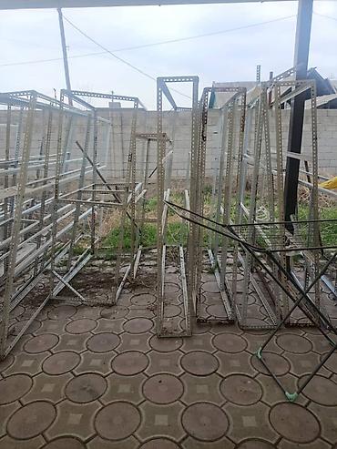 Полки для магазина: Торговые и складские стеллажи 1) Витринный стеллаж для зала - — 10