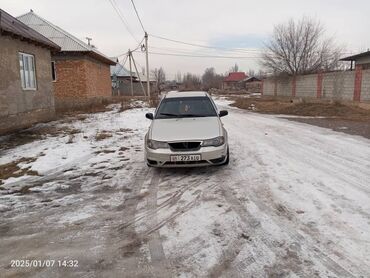 Daewoo: Daewoo Nexia: 2008 г., 1.5 л, Механика, Газ, Седан