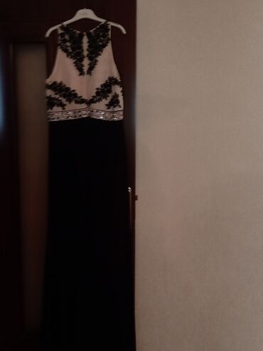 Toy aksesuarları: 1 dəfə geynilib ləkə cirilma kimi hecne yoxtu təmizdir 250 manata