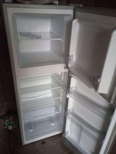 Электроника: Б/у Однокамерный цвет - Серый холодильник Avest