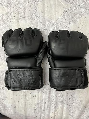 boks elcek: MMA/döyüş əlcəkləri – Venum markası, qara rəng - Nümunə: barmaq — 1