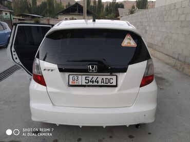 купить фит: Honda Fit: 2010 г., 1.5 л, Автомат, Бензин, Седан