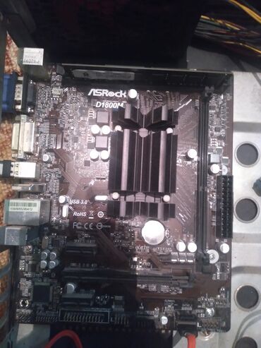 komputer plata: Ana Platası Gigabyte D1800M