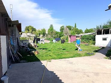 Продажа коттеджей и домов: Продаётся жилой дом с большим двором и капитальным забором по — 8