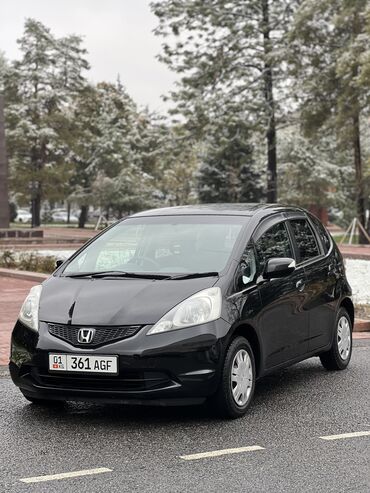 Honda: Honda Fit: 2008 г., 1.3 л, Вариатор, Бензин, Хэтчбэк