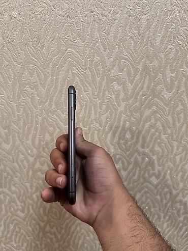 a13 ekran: IPhone 11, 128 GB, Qara, Simsiz şarj — 4