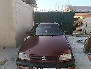 конда вит: Volkswagen Vento: 1993 г., 1.8 л, Механика, Бензин, Хэтчбэк — 4