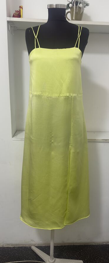 Dəstlər, kostyumlar: Sarafan, Midi, Zara, S (EU 36)