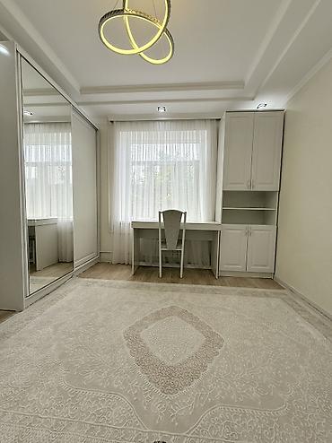 Продажа коттеджей и домов: 🏡 Продаётся уютный дом в районе Ак-Ордо-2 📍 Адрес: ул. Жаны Муун, 8 🔹 — 15