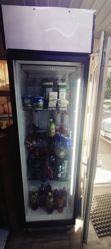 Холодильные витрины: Для напитков, Для молочных продуктов, Б/у