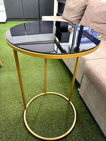 Стол Ostin Glass Круглый приставной столик в современном стиле