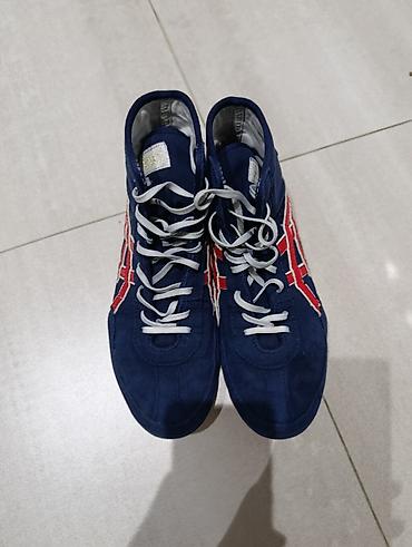 Мужские кроссовки, 40, Asics, Б/у, цвет - Синий, Платная доставка at lalafo.kg Мужские кроссовки, 40, Asics, Б/у, цвет - Синий, Платная доставка