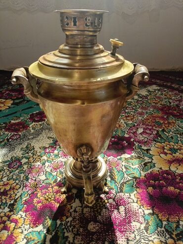 samovar altı podnos: İşlənmiş Od Samovar, 5 l, Ünvandan götürmə