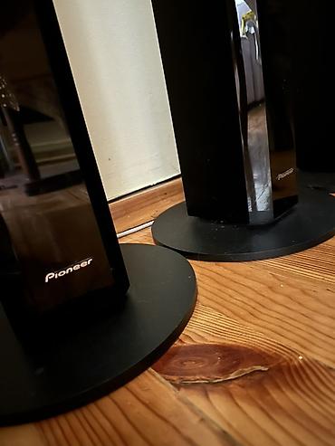 samsung s32: Продаю домашний кинотеатр pioneer вместе с DVD плеер 
Цена 7000 — 2