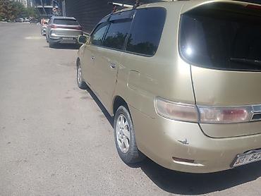 Продажа авто: Toyota Ipsum: 1999 г., Автомат, Бензин, Минивэн — 7