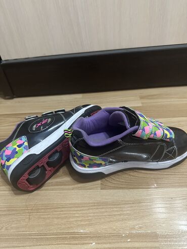 детские кроссовки цена: Продаю кроссовки на съемных колесиках Heelys (оригинал).Размер
