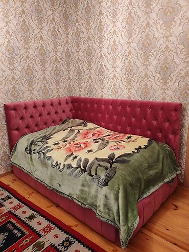 matras satilir: Çarpayı. Çox az istifadə olunub. Uzərində matras verilir. Otağa böyuk — 2
