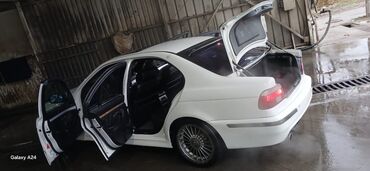 BMW: BMW 5 series: 2.8 l | 2002 il Sedan — 4