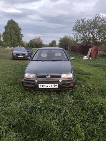 венто 1994: Volkswagen Vento: 1994 г., 1.8 л, Механика, Бензин, Седан
