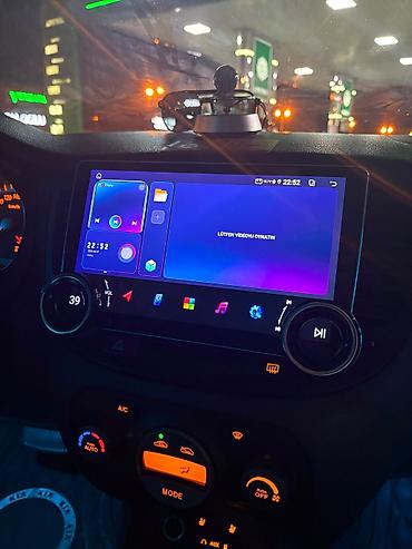 Транспорт: Kia Rio sedan – gümüş rəng, arxa ötürücülük işıqları LED görünüşlü — 8