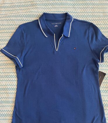 детская ортопедическая обувь с супинатором: Tommy Hilfiger. T-Shirt. Ölçüsü L(malomerka). Təzədir. Amerikadan